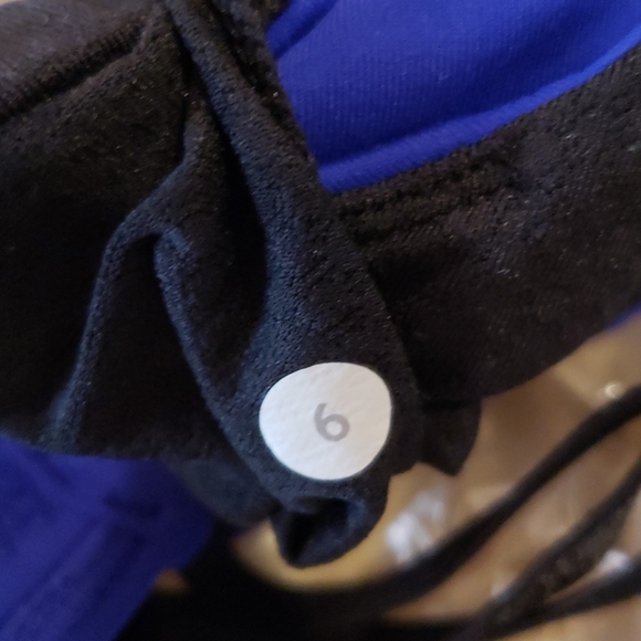 LULULEMON Blue It's Getting Hot in Here Bra sz 6 - Picture 11 of 15